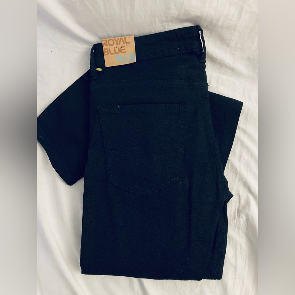 NWT size 29x30 men’s ROYAL BLUE APPAREL super skinny jet black jeans**MSRP $60!!